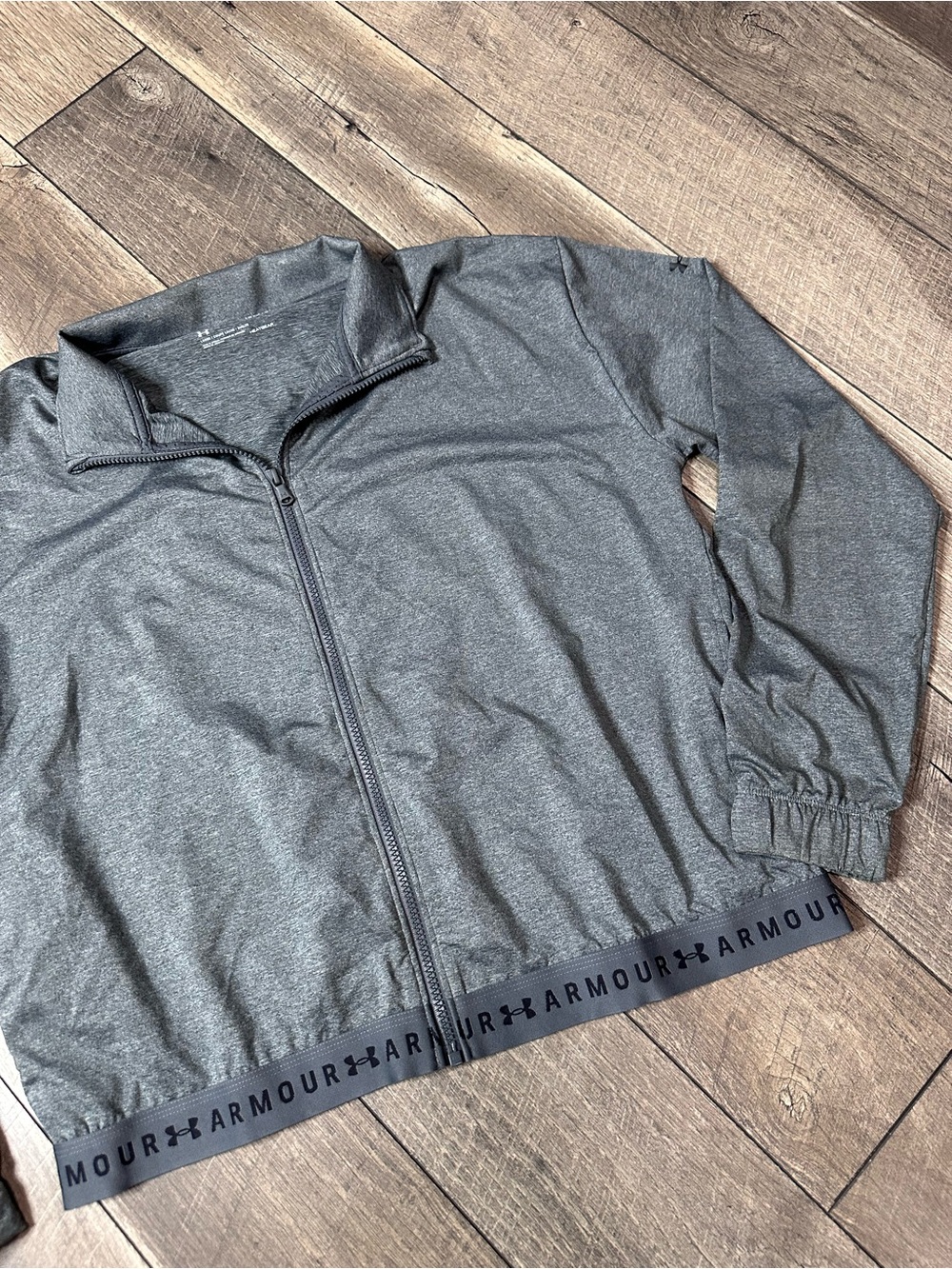 Under Armour Zip Up Jacket - Picture 3 of 7